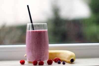 berry smoothie with fruit